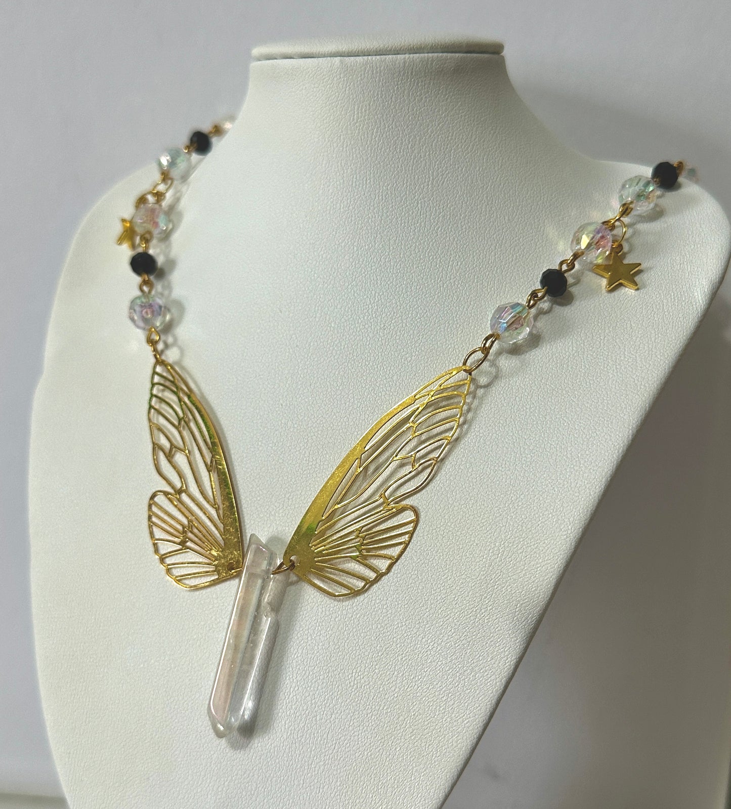 The enchanted wings choker