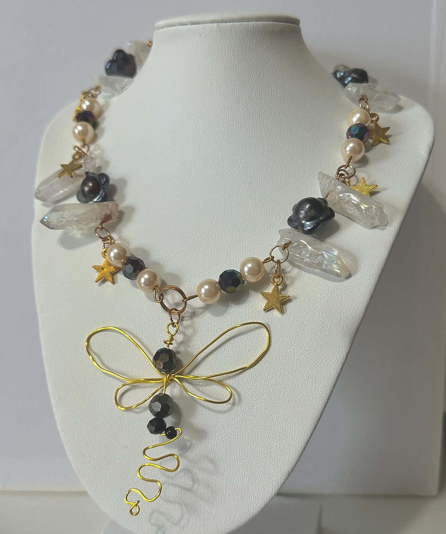 The dragonfly’s dream necklace