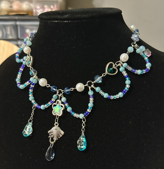 The stingray necklace