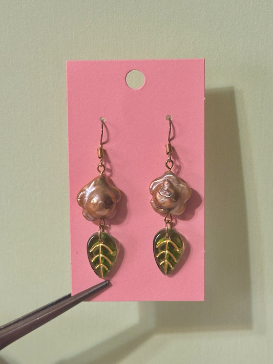 Little brown flower earrings
